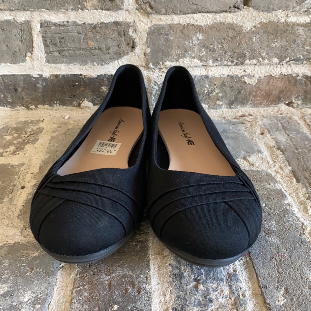 Black dress flats New with tags!